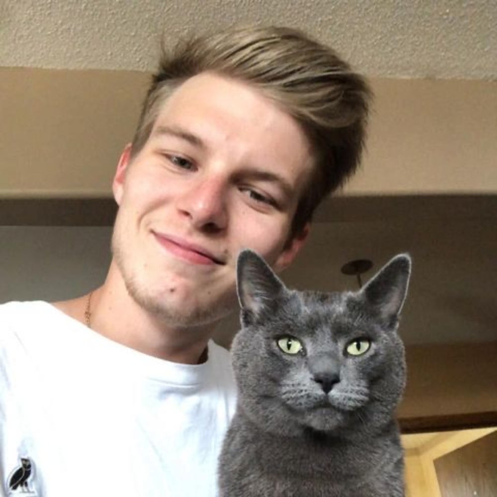 Meet your Posher, Cole